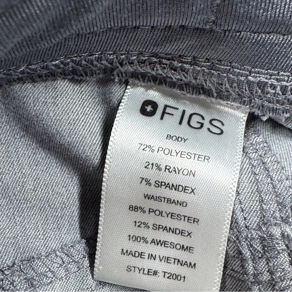 Figs Technical Collection Men’s Axim Cargo Grey Scrubs Pants Size Medium